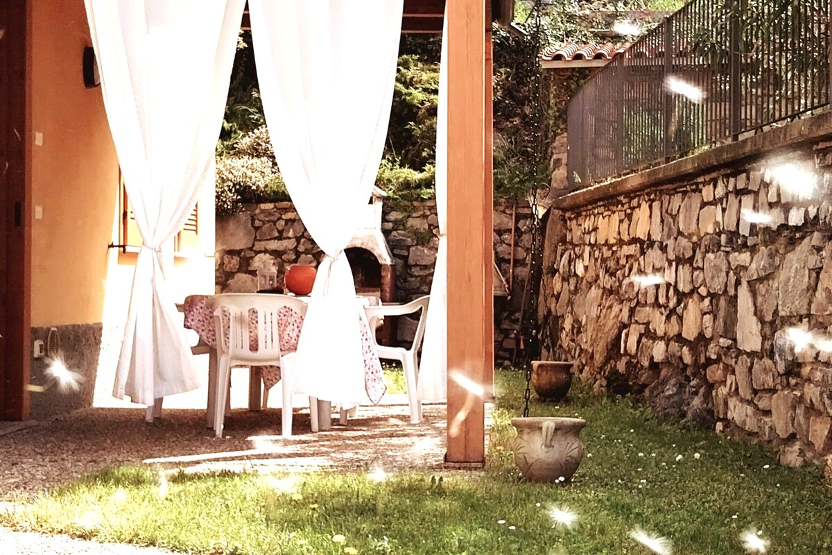 Relax e dettagli, accesso piscina del residence